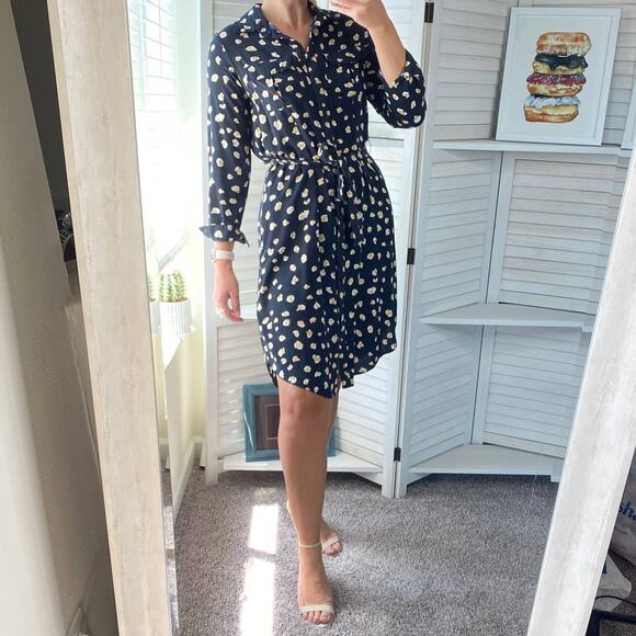 Reserved black and tan button down belted dress size 8 - Picture 2 of 11